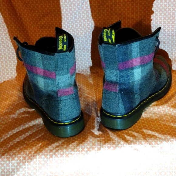 *SOLD* - Dr. Martens Wool Boots - Picture 3 of 8
